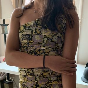 Zara one shoulder dress in purple yellow black gusset. Size XS